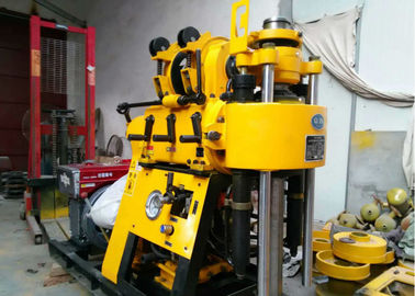 হলুদ মোবাইল Borehole তুরপুন মেশিন / ক্রলার জল ভাল জন্য ড্রি রিগা মাউন্ট করা